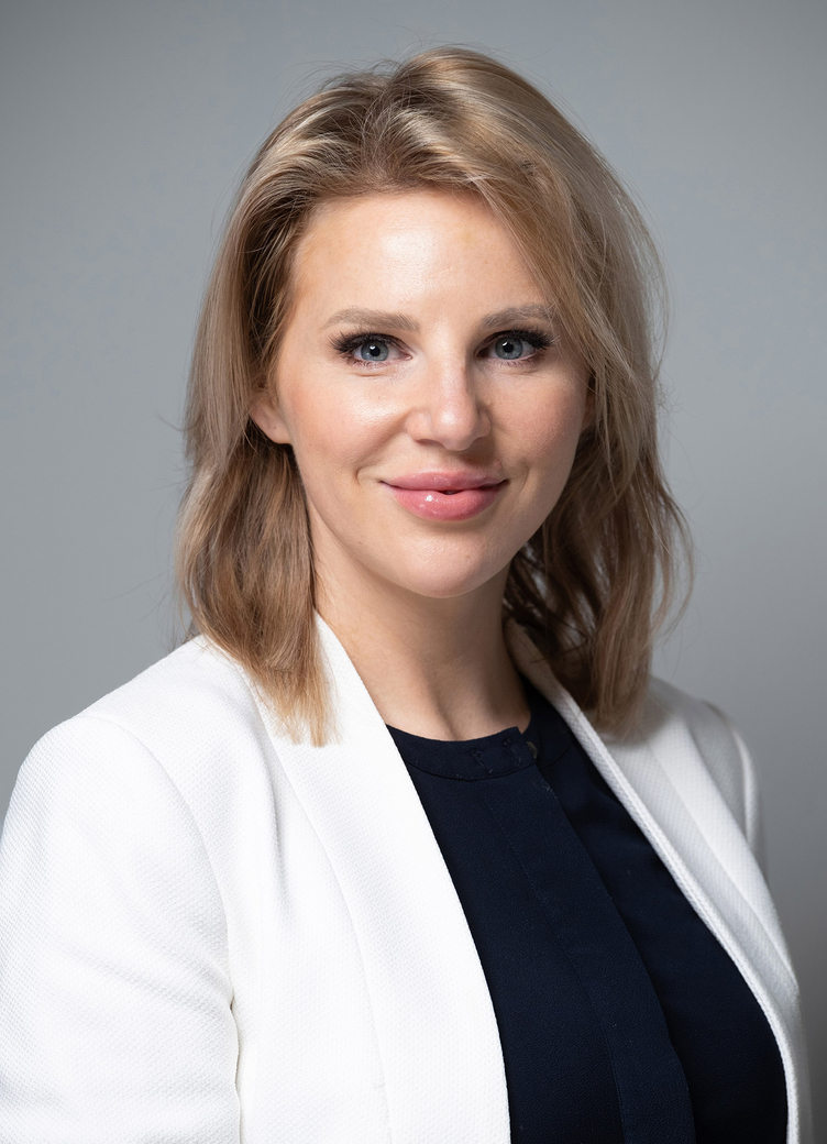 Louise Walls.jpg