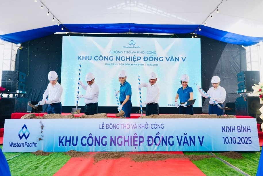 Groundbreaking Ceremony of Dong Van V industrial Park.jpg