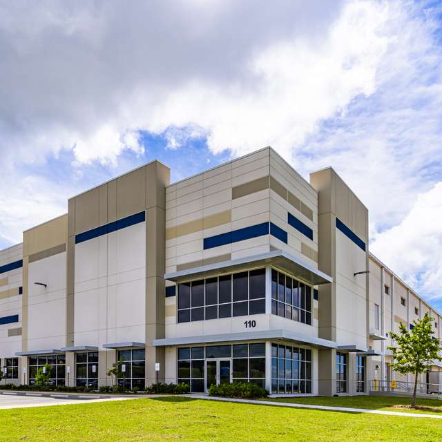 245 Apopka Commerce Center 9-2-25 Exterior.jpg