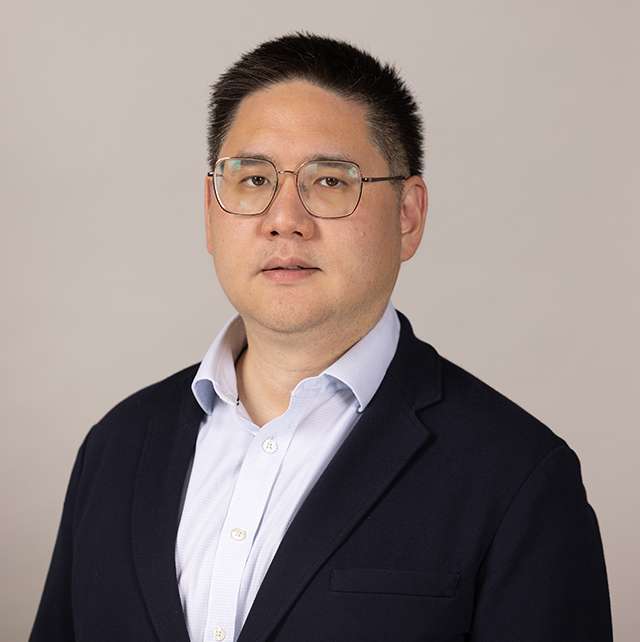 Alvin So Headshot.jpg