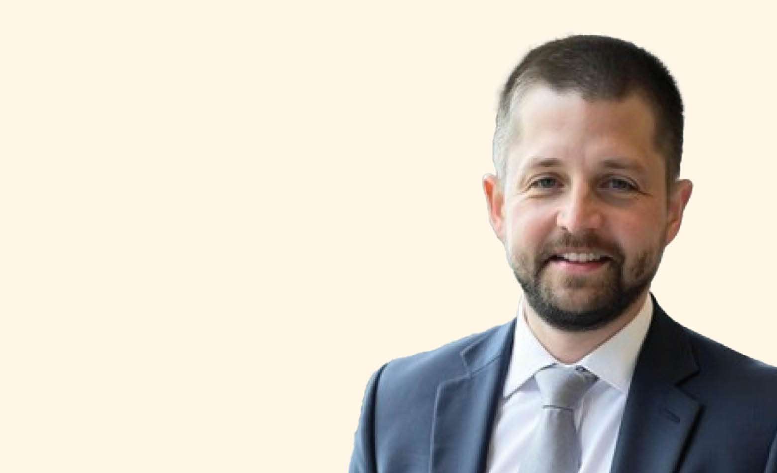 behind-the-numbers_Adrian Ponsen.jpg