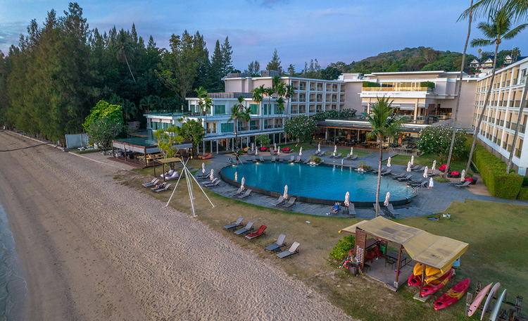 hotel-resort-in-Phuket.jpg