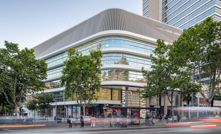 Aura building in Barcelona.jpg