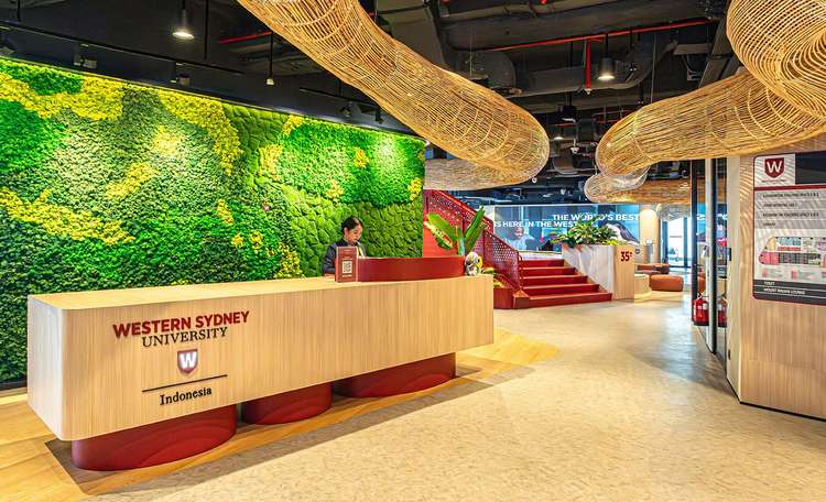 Western Sydney University, Surabaya