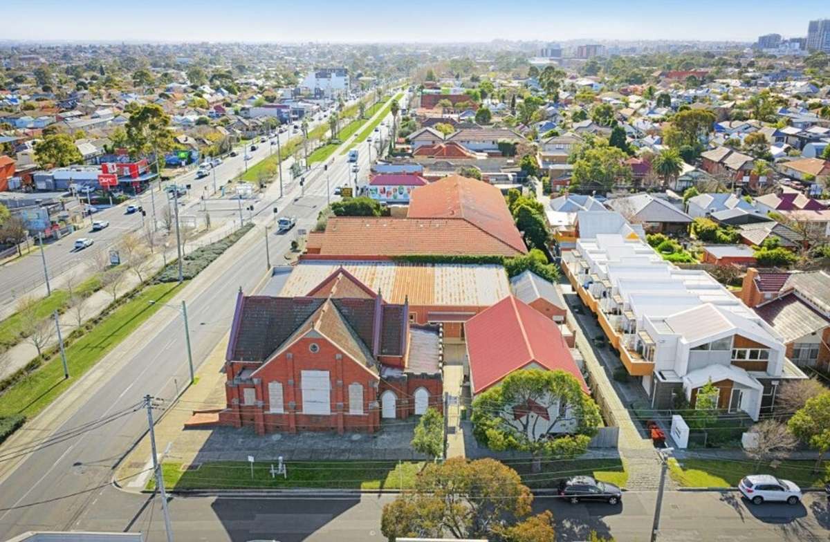 326-332 St Georges Road, Thornbury.jpg