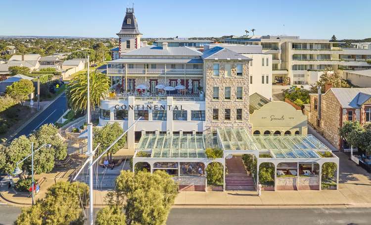 Continental Sorrento.jpg