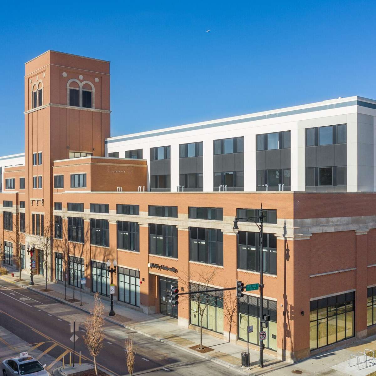 Cushman & Wakefield Brokers $28.45 Million Receivership Sale of 1900 W Lawrence in Chicago’s Ravenswood Neighborhood | US