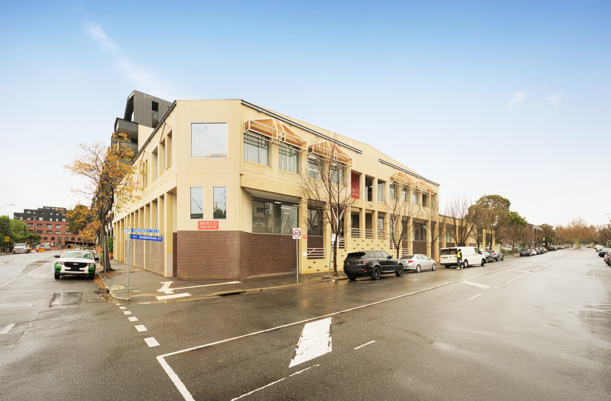 70 Robertson Street, Kensington VIC 1.jpg
